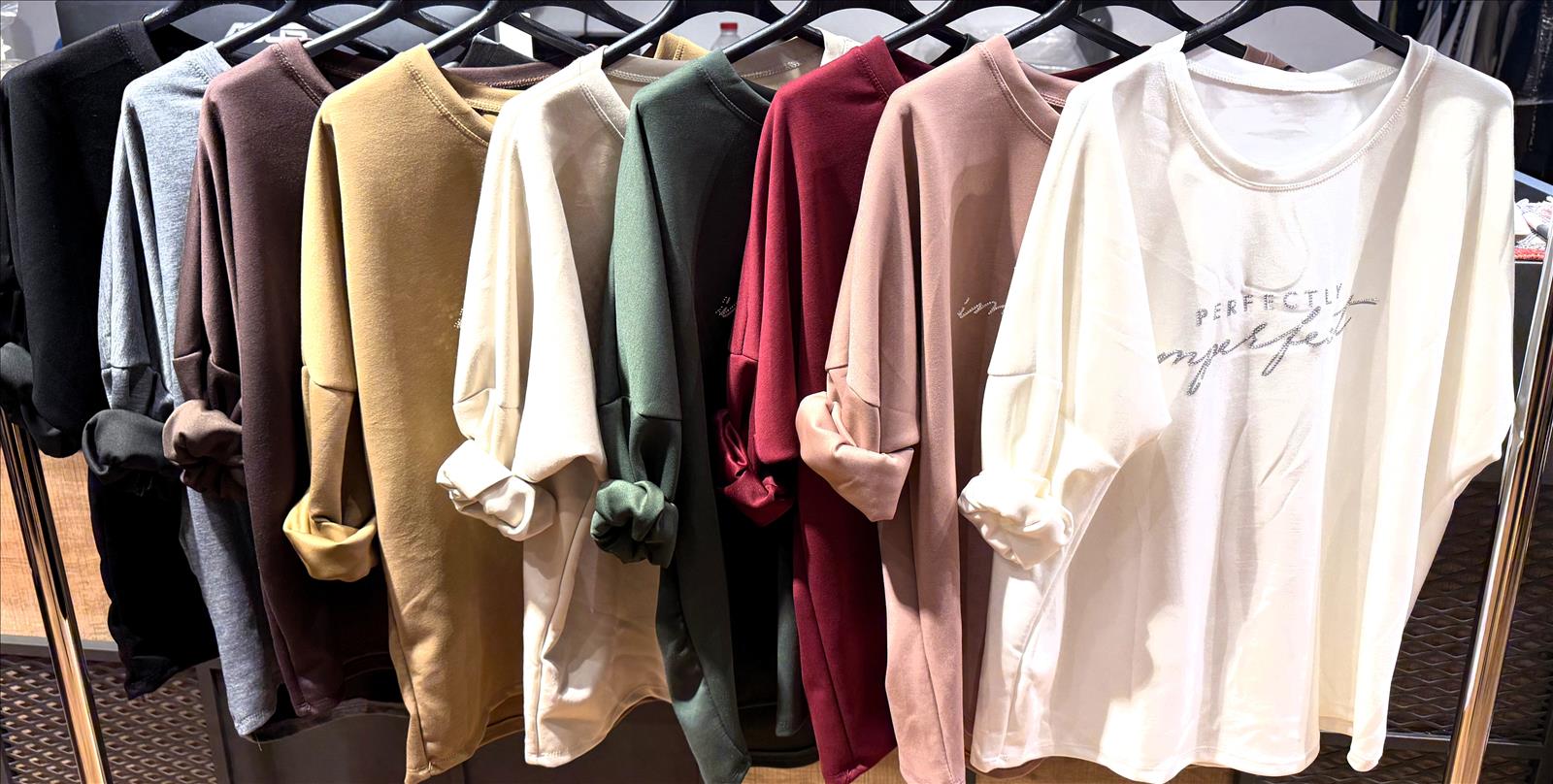 Sweatshirt